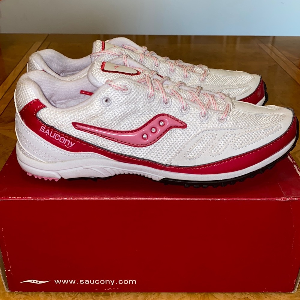 NWOB!! Saucony Kilkenny XC Track & Field Spike Shoes Size 6